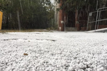 Фотография к новости: Град обрушился на Костанай