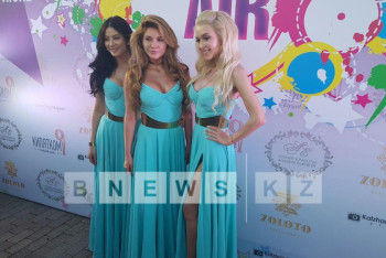 Фотография к новости: Кто приехал на Open Air в Астану?