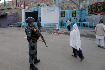 Фотография к новости: Два человека убиты при нападении террористов на мечеть в Кабуле
