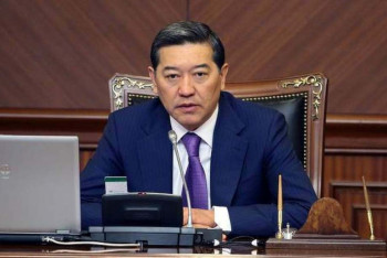 Фотография к новости: Серику Ахметову сократили срок за примерное поведение