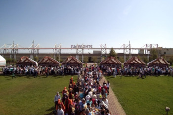 Фотография к новости: В Астане на Курбан айт южане приготовили 300 килограммов плова