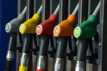 Фотография к новости: Минэнерго о дефиците бензина: Ситуация стабильна и контролируема