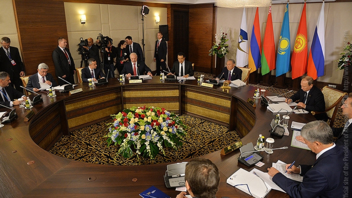  из свободных источников 