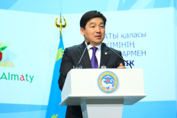 Фотография к новости: Количество авто в Алматы выросло в 10 раз - Б.Байбек