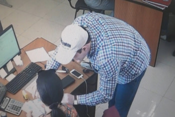 Фотография к новости: В Уральске иранец обманывал кассиров с помощью фокусов