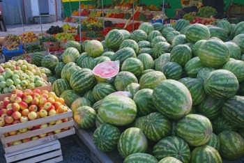 Фотография к новости: Опровергаем слухи: В больницу Степногорска не поступало пациентов с отравлением от арбуза