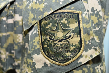 Фотография к новости: Военнослужащий из Степногорска «неправильно» уволился из-за незнания казахского языка