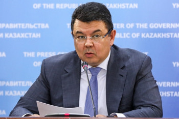 Фотография к новости: Казахстан рассматривает возможность отмены запрета экспорта светлых нефтепродуктов