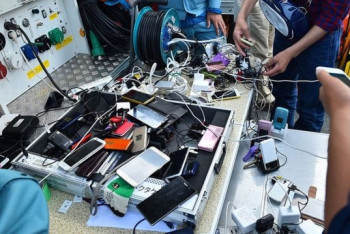 Фотография к новости: Ученые изобрели батарейку со встроенным «огнетушителем»