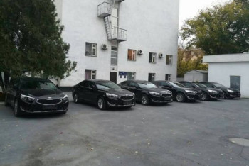 Фотография к новости: Служебные авто чиновников Шымкента опечатаны