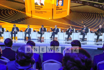 Фотография к новости: Международные эксперты предсказывают Казахстану цифровое будущее