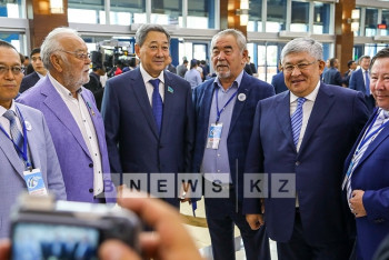 Фотография к новости: Нурсултан Назарбаев поручил создать электронную базу известных казахов