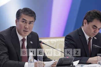 Фотография к новости: Юбилейная сессия международной ассамблеи столиц и крупных городов проходит в Астане