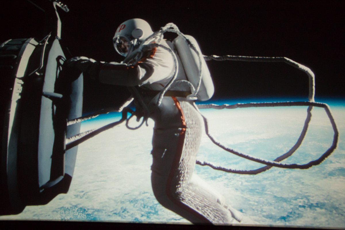  и фото в тексте Руслана Канабекова