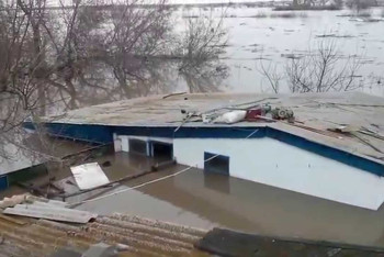 Фотография к новости: Аким Акмолинской области взял на личный контроль строительство домов для пострадавших