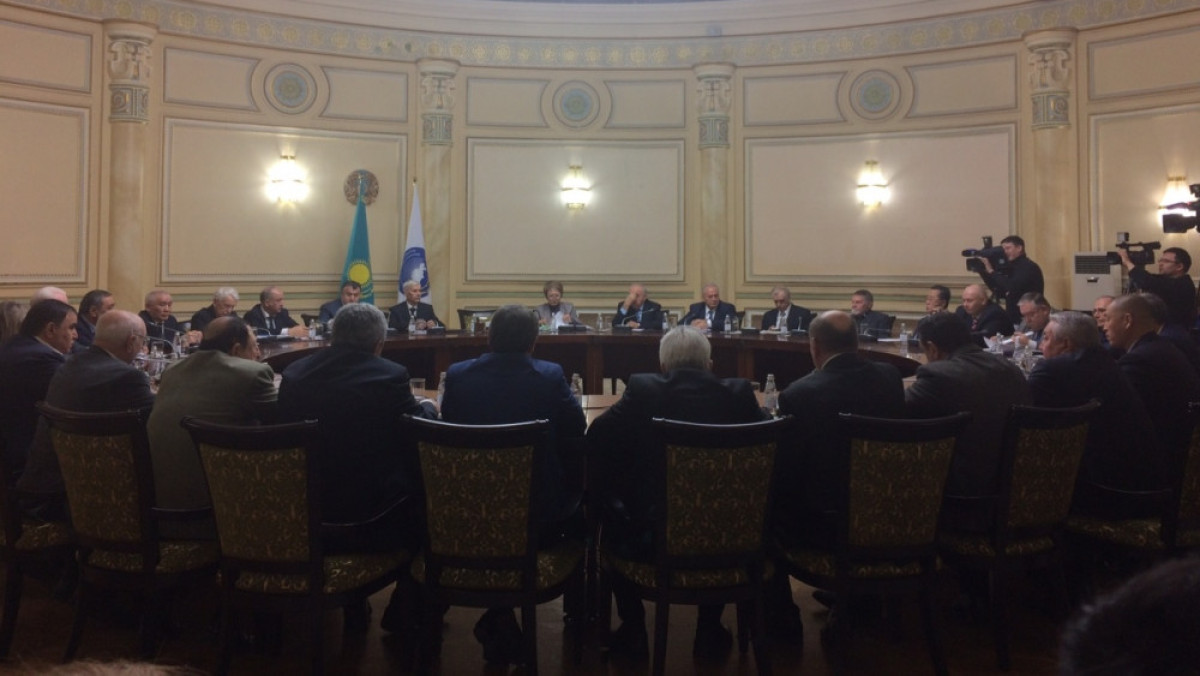  Айгуль Мухамбетова