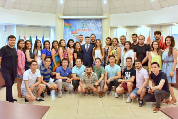 Фотография к новости: Молодежный хор ТЮРКСОЙ посвятит гала-концерт 100-летию Бахытжана Байкадамова