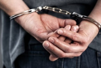 Фотография к новости: В Актобе за вымогательство задержан заместитель начальника УБОП ДВД 