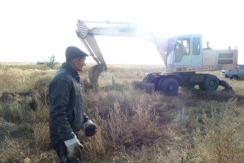 Фотография к новости: Авария на коллекторе в Аксу: ситуация стабилизировалась
