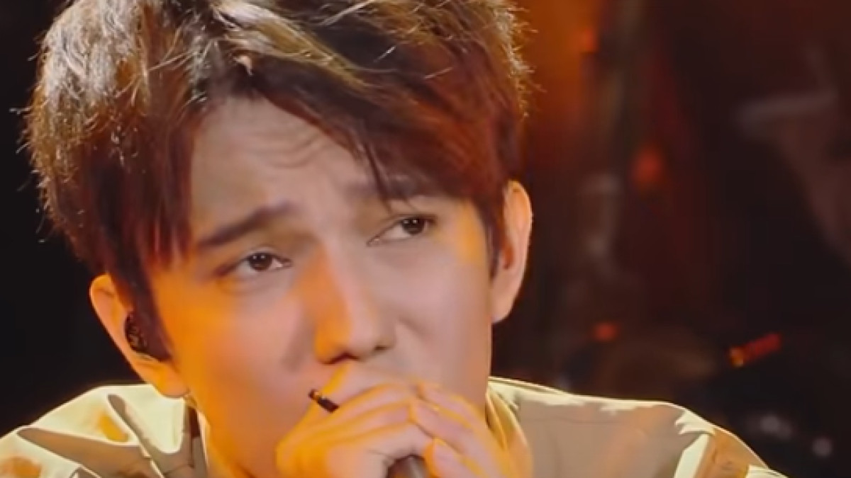  скрин с видеокадра youtube