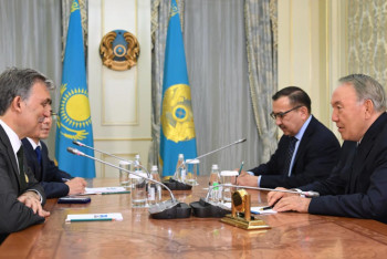 Фотография к новости: Нурсултан Назарбаев рассказал экс-президенту Турции о достижениях Казахстана