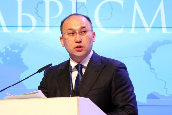 Фотография к новости: Абаев прокомментировал сбои с интернетом в Казахстане