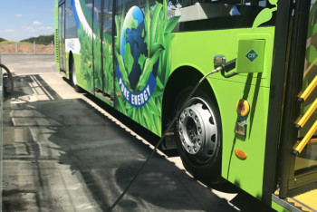 Фотография к новости: В Астане появилось экологичное топливо для автотранспорта