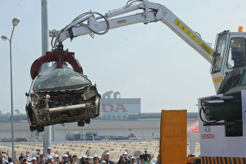 Фотография к новости: Мобильный пункт сбора старых авто выезжает в регионы Казахстана
