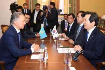 Фотография к новости: Нигматулин провел встречи в рамках Ассамблеи Межпарламентского союза в Петербурге