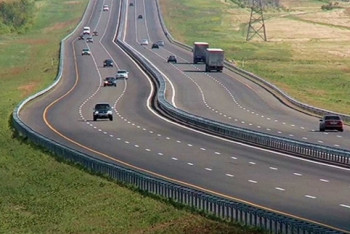 Фотография к новости: Как строятся главные автодороги Казахстана по проекту «Нурлы Жол»?