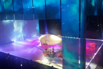 Фотография к новости: Евгений Плющенко подарил грандиозное ледовое шоу на День рождения Астаны