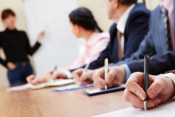 Фотография к новости: Сотрудников для МФЦА будут обучать в Великобритании