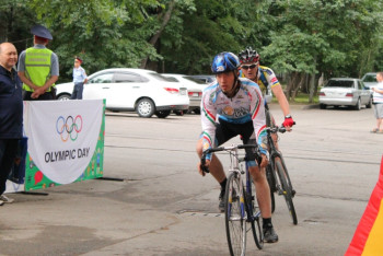 Фотография к новости: Олимпийский велопробег в Алматы собрал 500 участников