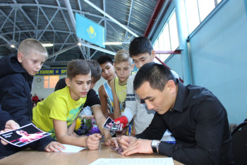 Фотография к новости: Жанат Жакиянов о бое с Барнеттом: Я думал, что будет ничья