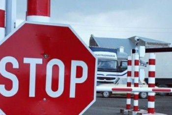 Фотография к новости: Полторы сотни авто скопилось на казахстанско-узбекской границе