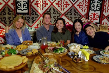 Фотография к новости: Переехавший из США в Алматы американец стал гидом для телеканала Euronews