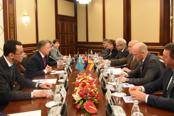 Фотография к новости: Н.Нигматулин и парламентарии ФРГ обсудили вопросы региональной безопасности