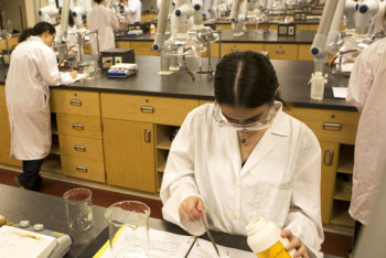 Фотография к новости: Инвесторы теряют интерес к казахстанской науке