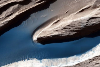 Фотография к новости: Евразия может расколоться на две части - ученые