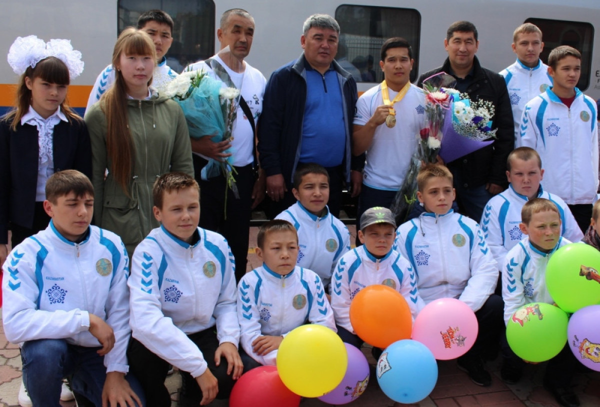  Светлана Боярская