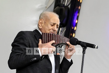 Фотография к новости: Знаменитая мелодия «Одинокий пастух» вживую прозвучала на ЭКСПО