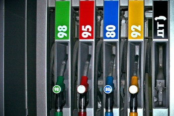 Фотография к новости: За ценовой сговор наложены штрафы на 13 АЗС в ВКО