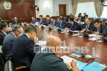 Фотография к новости: Б.Сагинтаев поручил подготовить анализ финансового оздоровления крупных агрохолдингов Казахстана