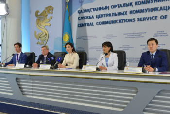 Фотография к новости: Лучшие госслужащие РК побывают на приеме у Главы государства