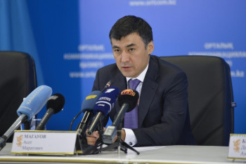 Фотография к новости: В Минэнерго ответили на заявление «Эйр Астаны» о критической ситуации с топливом