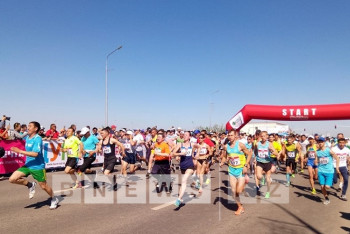 Фотография к новости: Карпов, денежные призы и микрочипы. Как прошел первый карагандинский полумарафон