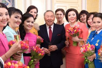 Фотография к новости: Президент РК поздравил женщин с 8 марта