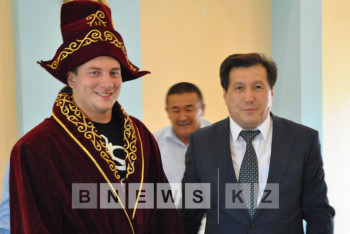 Фотография к новости: Олимпиец Александр Зайчиков назван лучшим спортсменом 2016 года в Приаралье