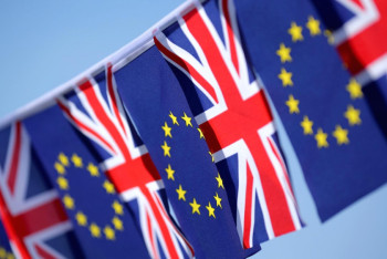 Фотография к новости: Власти Великобритании назвали точное время выхода страны из ЕС