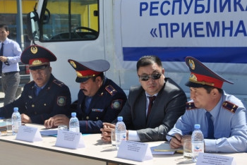 Фотография к новости: Казахстанцы смогут встретиться с начальниками полиции без предварительной записи